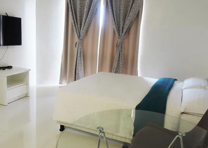 Touristation Crowne Bay Tower 3*